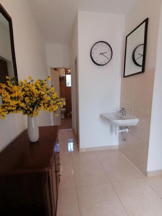 Apartment Borovi With Terrace And Parking פודאצה מראה חיצוני תמונה