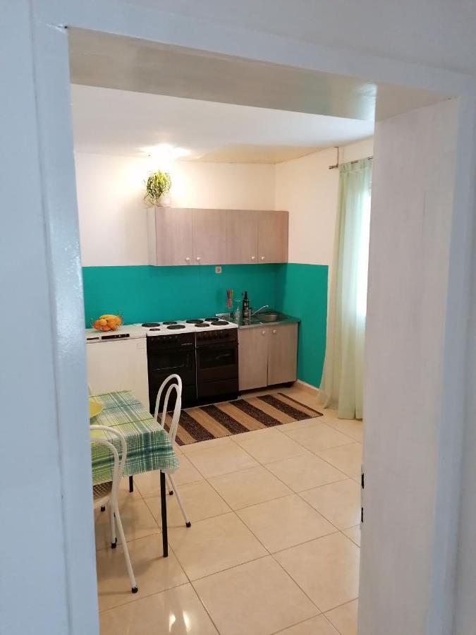 Apartment Borovi With Terrace And Parking פודאצה מראה חיצוני תמונה