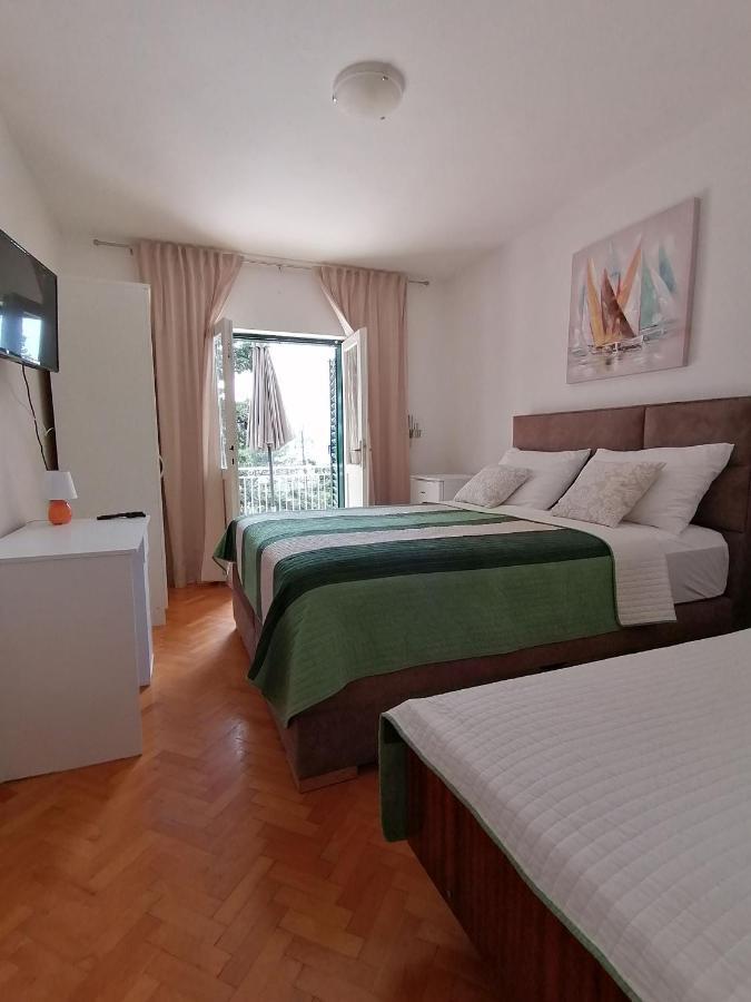 Apartment Borovi With Terrace And Parking פודאצה מראה חיצוני תמונה